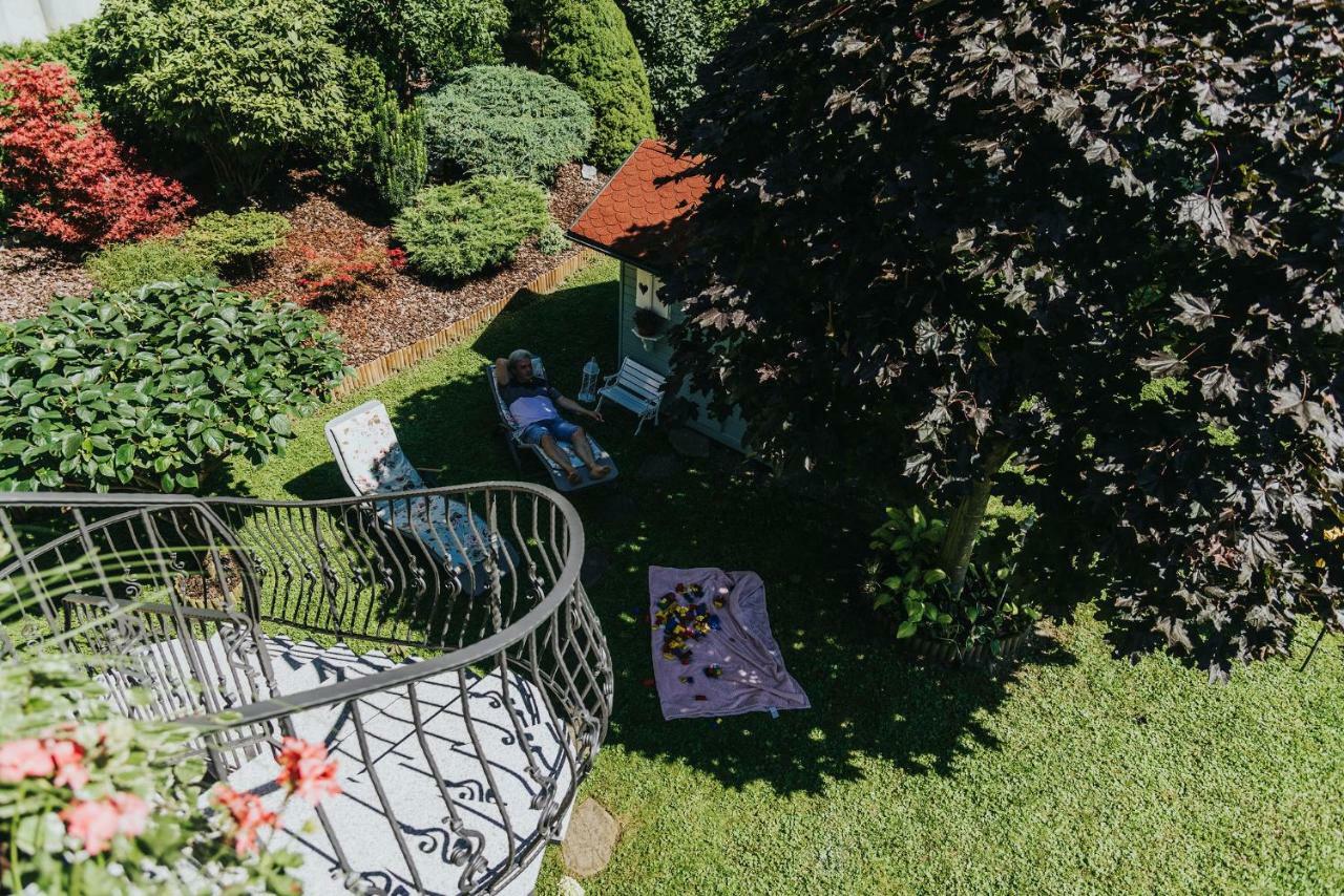 Apartmaji Urska Lasko Bagian luar foto